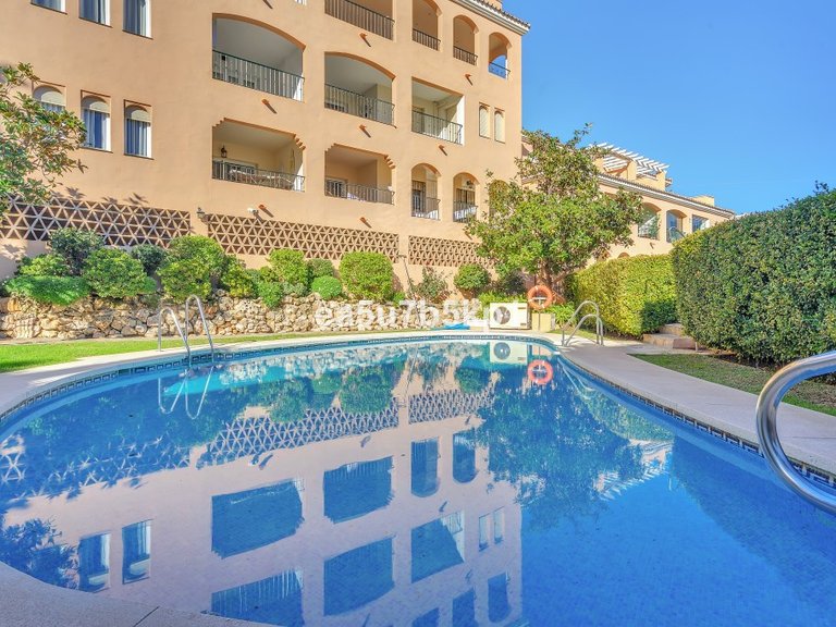 Apartment for Sale in Nueva Andalucía, Malaga 2