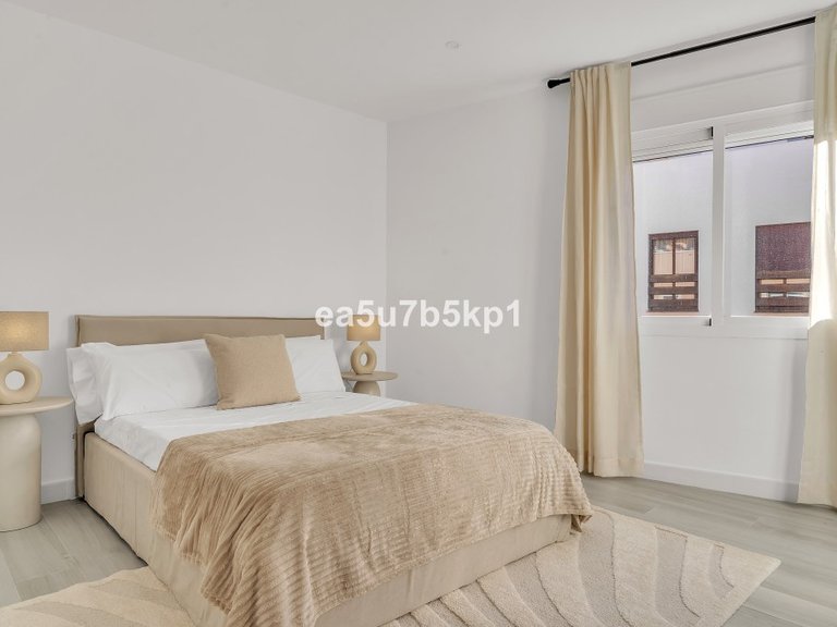 Apartment for Sale in Nueva Andalucía, Malaga 5