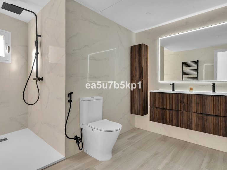 Apartment for Sale in Nueva Andalucía, Malaga 7