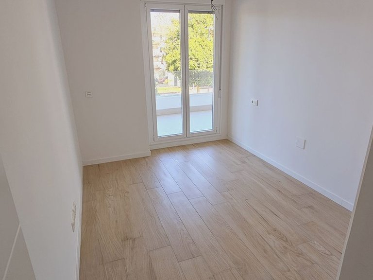 Apartment for Sale in Nueva Andalucía, Malaga 27