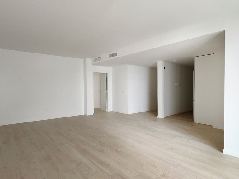 Apartment for Sale in Nueva Andalucía, Malaga 8
