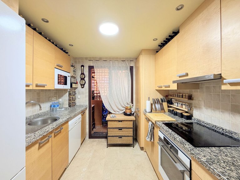 Apartment for Sale in Estepona, Malaga 7