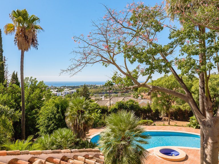 Villa for Sale in The Golden Mile, Malaga 19
