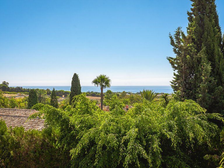 Villa for Sale in The Golden Mile, Malaga 24