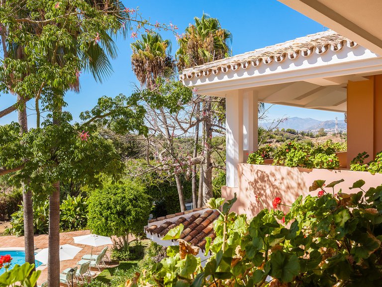 Villa for Sale in The Golden Mile, Malaga 40