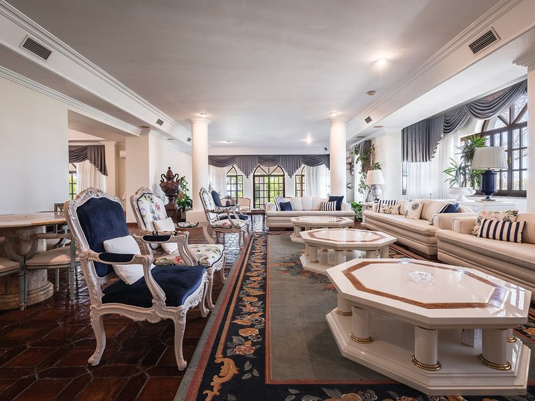 Villa for Sale in The Golden Mile, Malaga 8