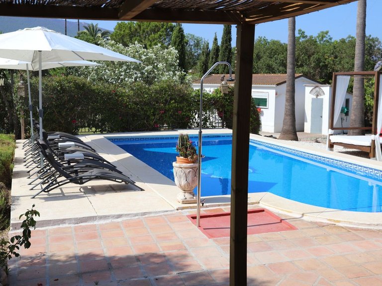 Villa for Sale in Alhaurín El Grande, Malaga 1