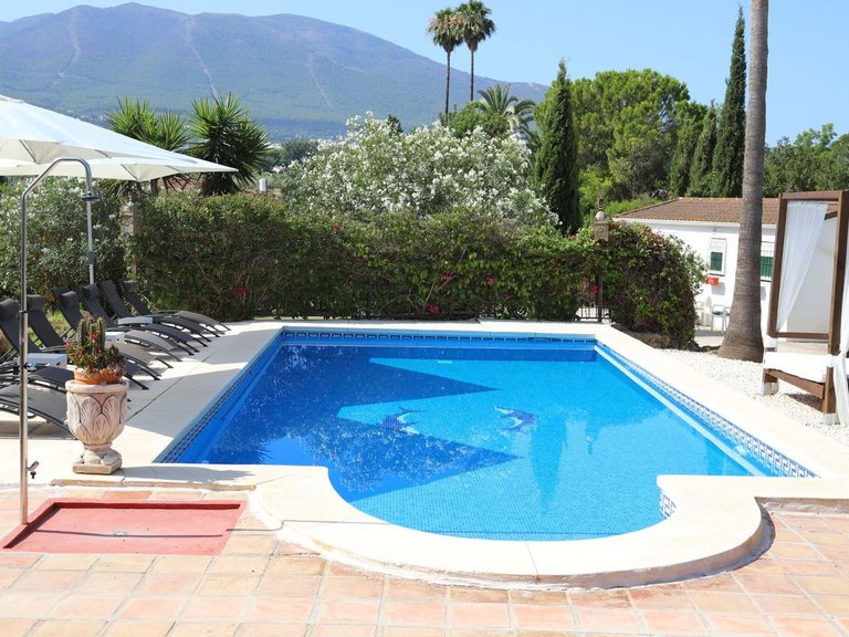 Villa for Sale in Alhaurín El Grande, Malaga 3