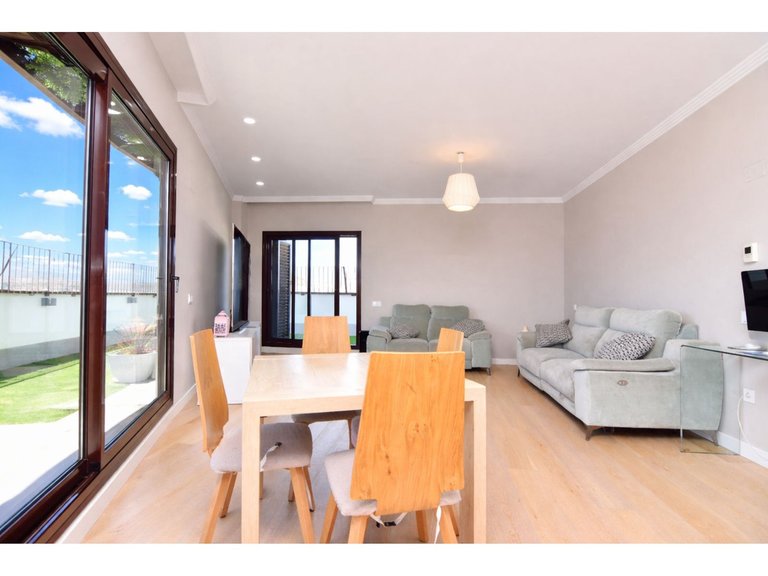 Apartment for Sale in Teatinos, Malaga 12
