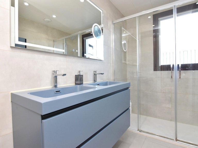 Apartment for Sale in Teatinos, Malaga 19