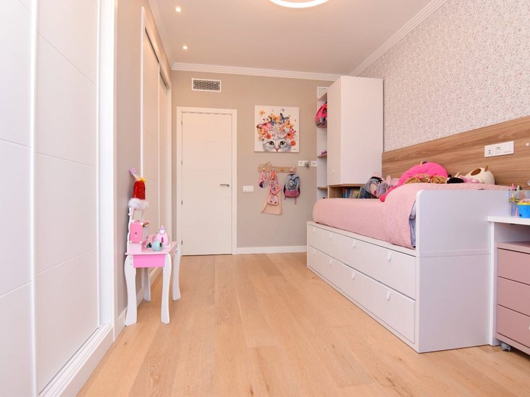 Apartment for Sale in Teatinos, Malaga 23