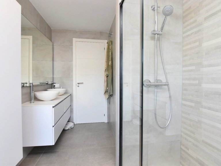 Apartment for Sale in Teatinos, Malaga 28