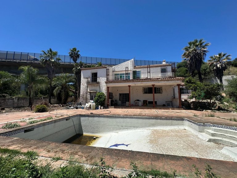 Villa for Sale in Nueva Andalucía, Malaga 11