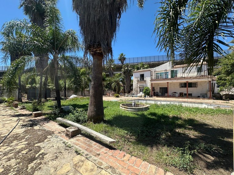 Villa for Sale in Nueva Andalucía, Malaga 13
