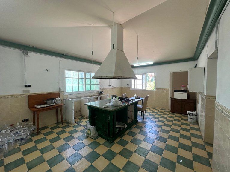 Villa for Sale in Nueva Andalucía, Malaga 5