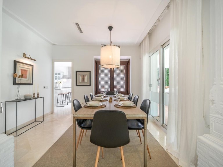 Villa for Sale in Nueva Andalucía, Malaga 25