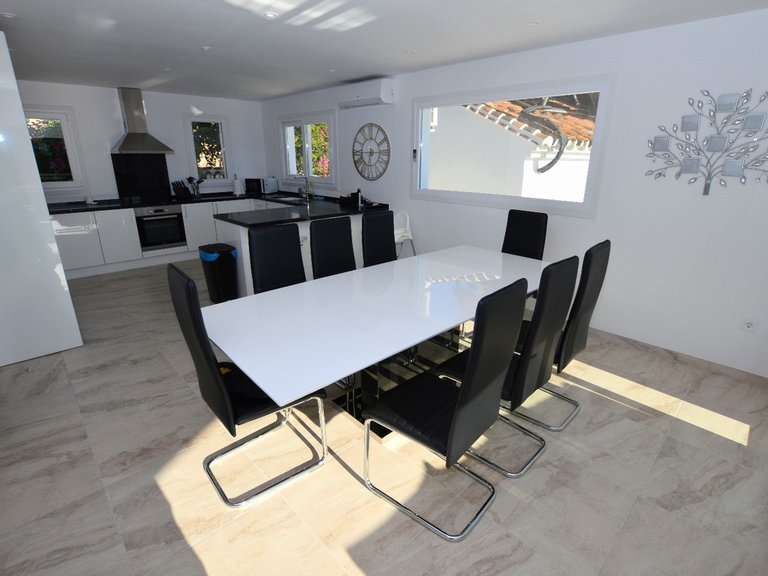 Villa for Sale in Benalmadena Pueblo, Malaga 14