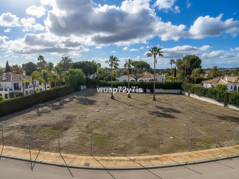 Plot for Sale in Guadalmina Baja, Malaga 1