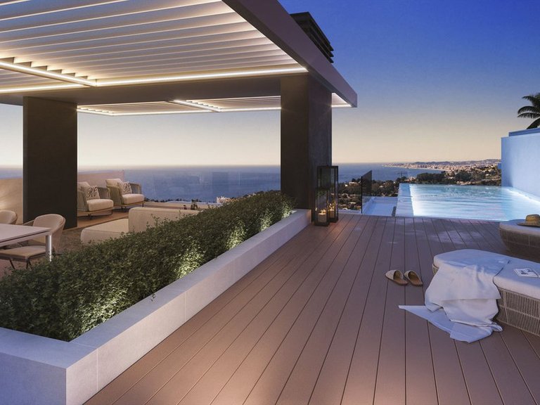 Villa for Sale in Benalmadena, Malaga 3
