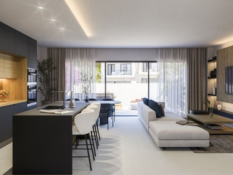 Town House for Sale in Estepona, Malaga 2