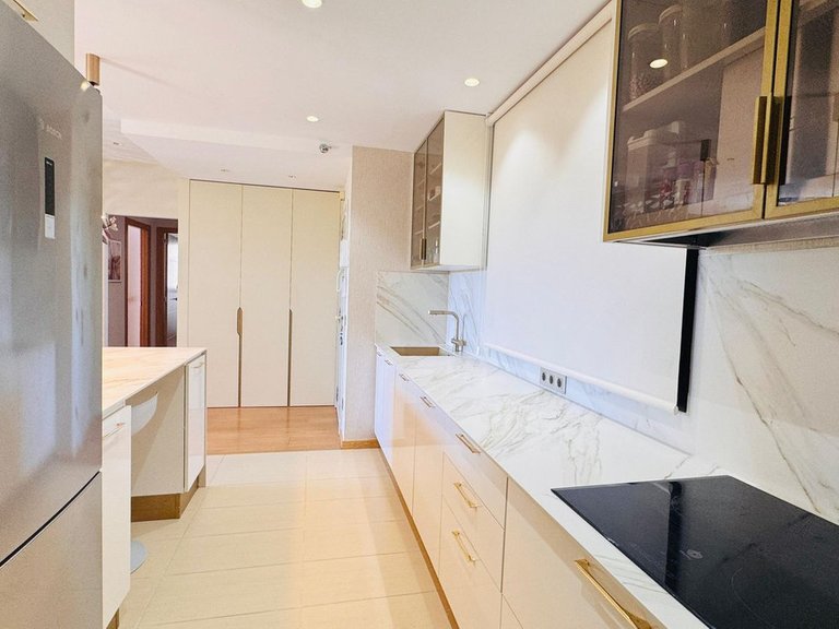 Apartment for Sale in Selwo, Malaga 22