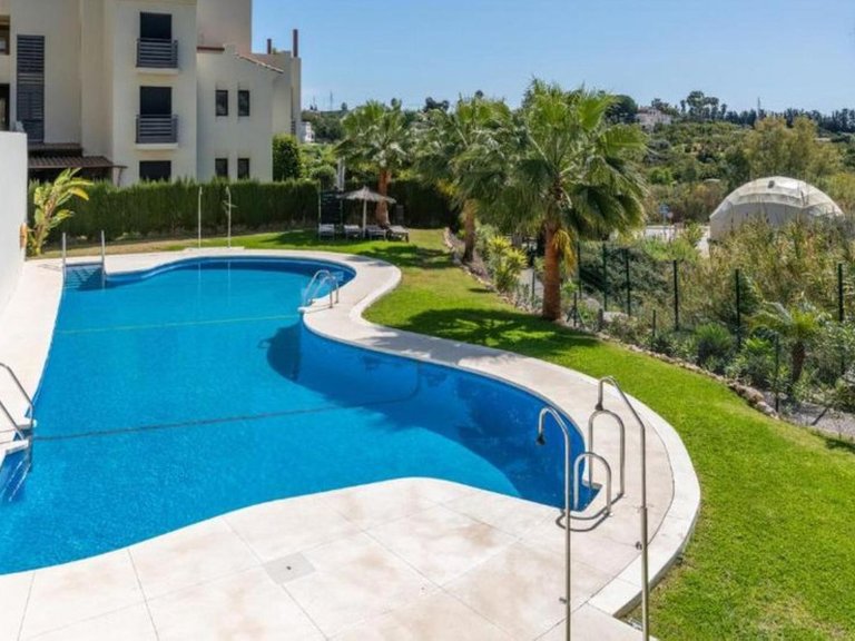 Apartment for Sale in Selwo, Malaga 28