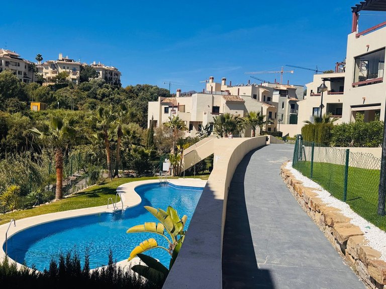 Apartment for Sale in Selwo, Malaga 40