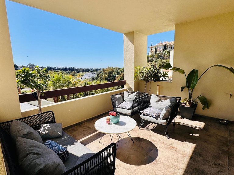 Apartment for Sale in Selwo, Malaga 6