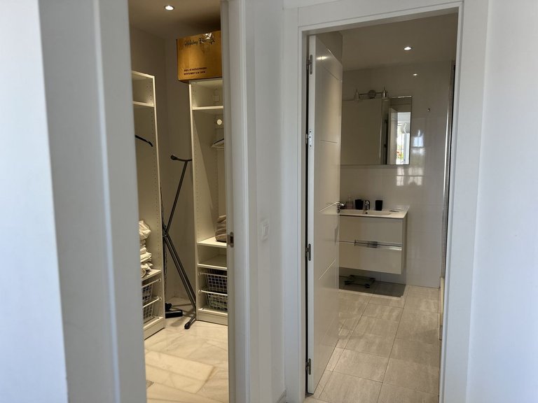 Apartment for Sale in Fuengirola, Malaga 14