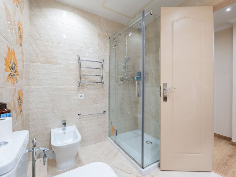 Apartment for Sale in Puerto Banús, Malaga 17