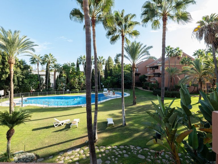 Apartment for Sale in Puerto Banús, Malaga 3