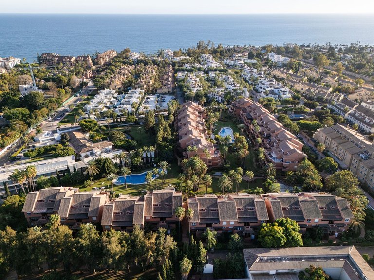 Apartment for Sale in Puerto Banús, Malaga 8