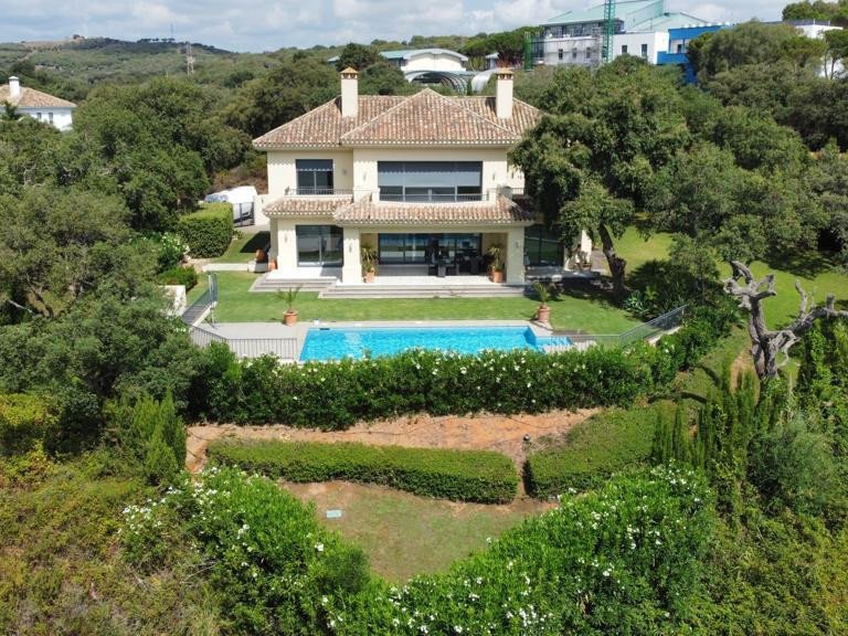 Villa for Sale in Sotogrande, Cadiz 1