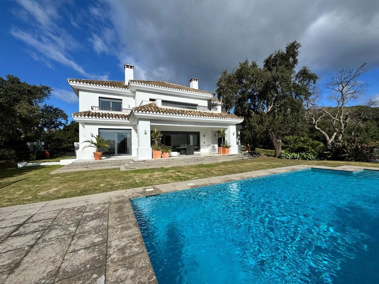Villa for Sale in Sotogrande, Cadiz 10