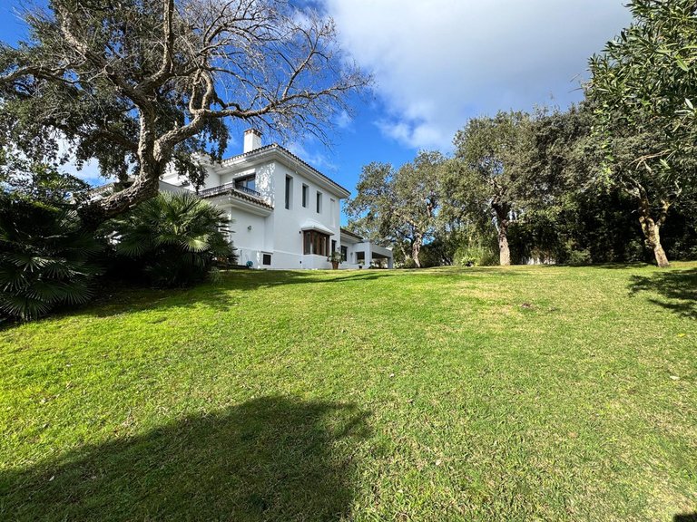 Villa for Sale in Sotogrande, Cadiz 17