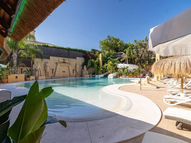 Villa for Sale in Sotogrande Alto, Cadiz 19