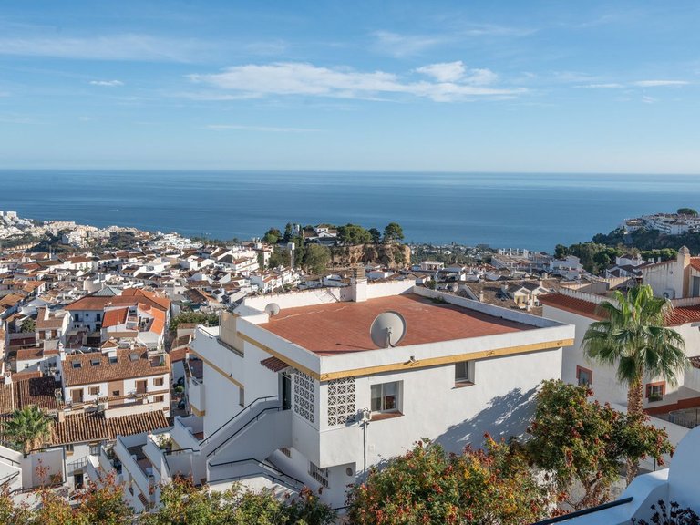 Apartment for Sale in Benalmadena, Malaga 1