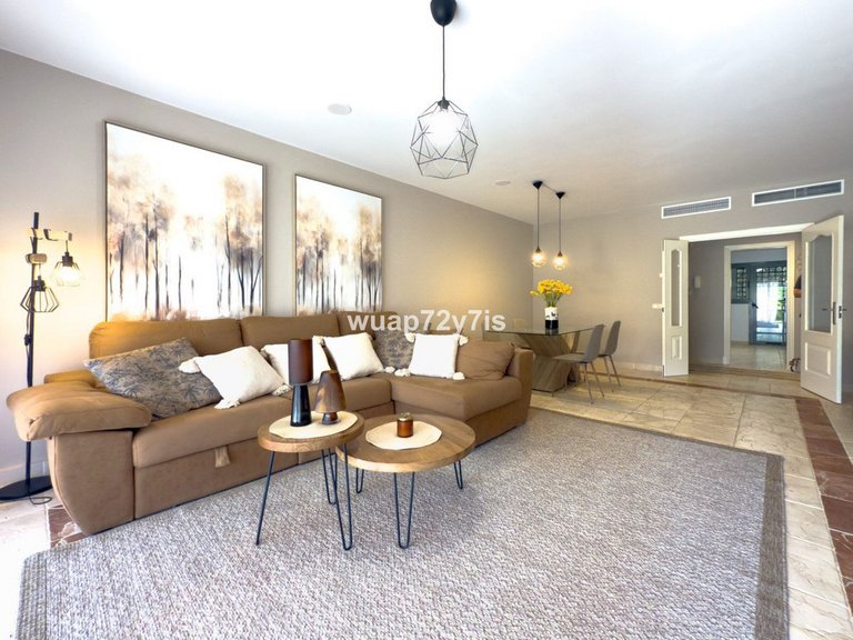 Apartment for Sale in Estepona, Malaga 4