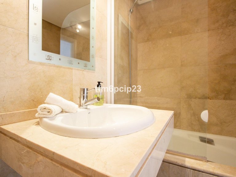 Apartment for Sale in La Duquesa, Malaga 23