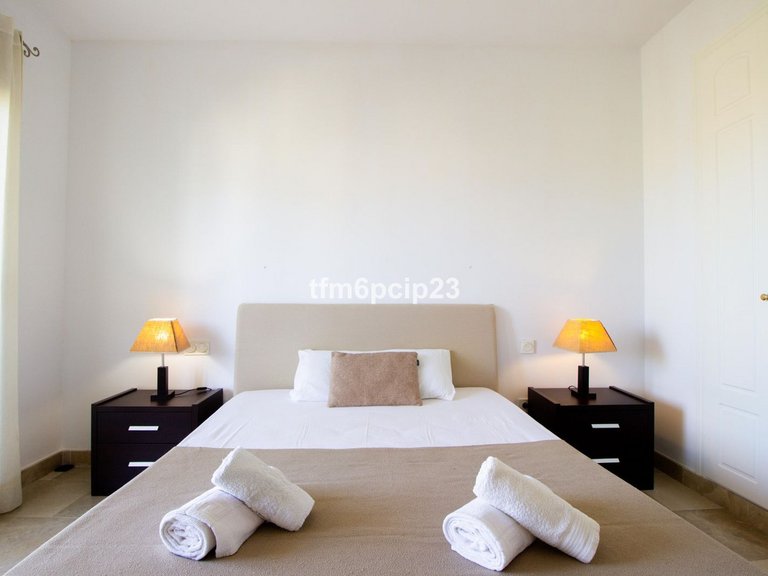 Apartment for Sale in La Duquesa, Malaga 28