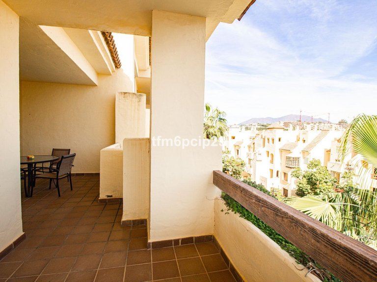 Apartment for Sale in La Duquesa, Malaga 6
