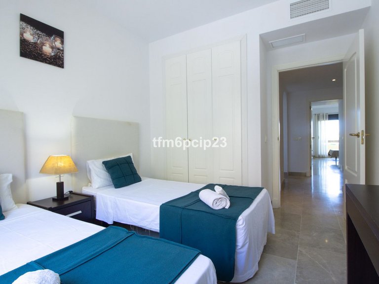 Apartment for Sale in La Duquesa, Malaga 7