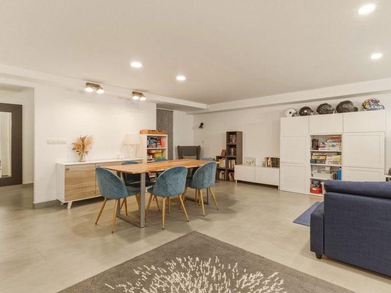 Villa for Sale in Doña Julia, Malaga 17
