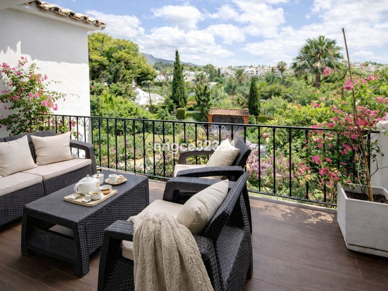 Apartment for Sale in Puerto Banús, Malaga 3