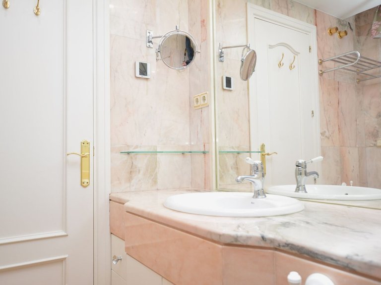 Apartment for Sale in Marbella, Malaga 15