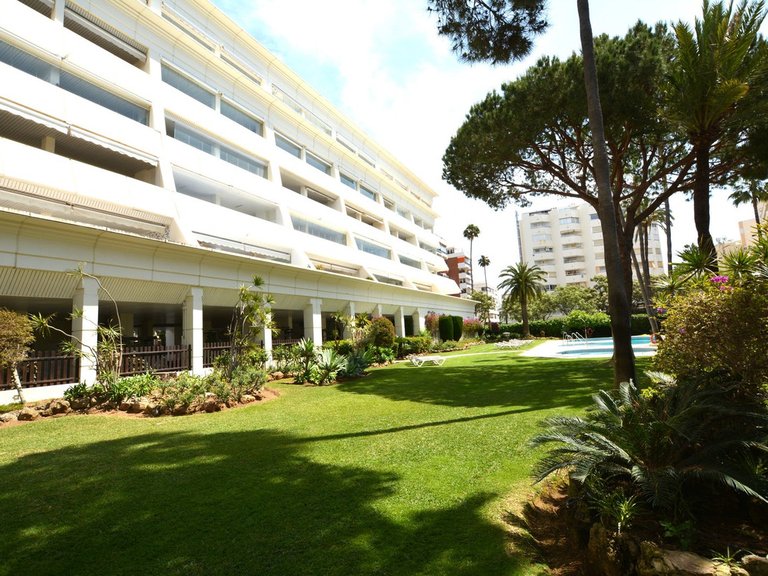 Apartment for Sale in Marbella, Malaga 34
