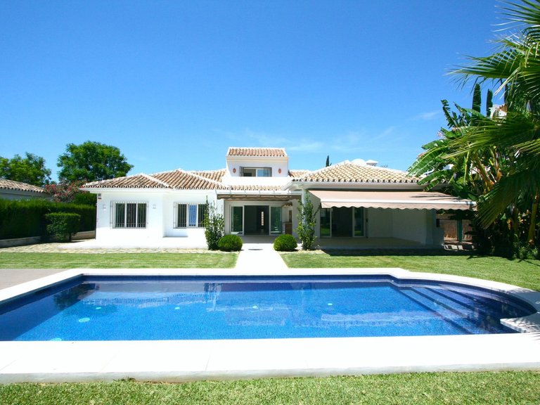 Villa for Sale in Inland Mijas Golf, Malaga 1