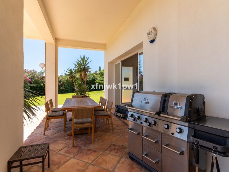 Villa for Sale in Benahavís, Malaga 20