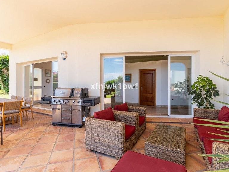 Villa for Sale in Benahavís, Malaga 21