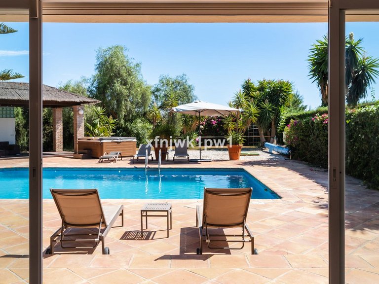 Villa for Sale in Benahavís, Malaga 45